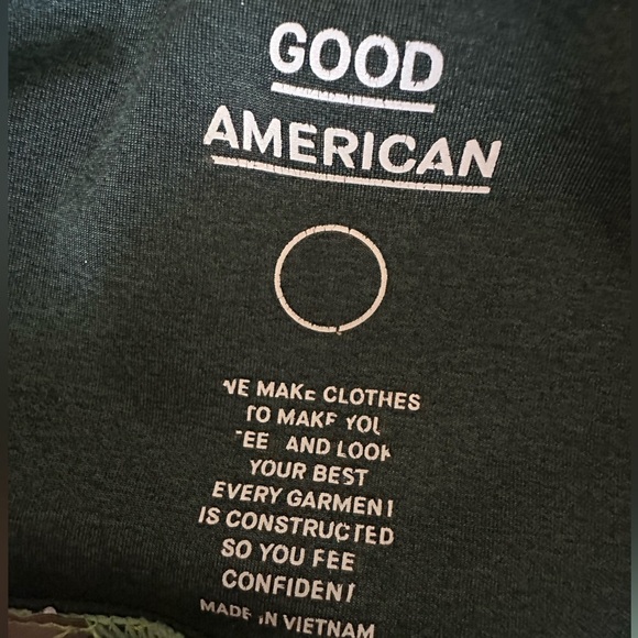 Good American The Dual Life Tonal Boy Shorts in Heathered Green Size 1 Small - Picture 7 of 11